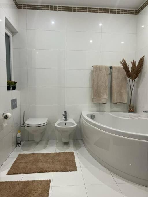 Pembroke St Julians Luxury, Comfort, Location Eksteriør billede
